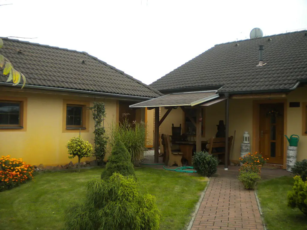 Pronájem  rodinného domu 110 m², pozemek 500 m², Srch, okres Pardubice