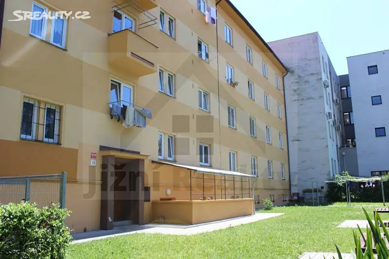 Prodej bytu 2+1 40 m², Pražská tř., České Budějovice - České Budějovice 3