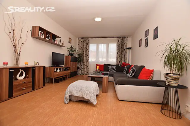 Prodej bytu 3+1 77 m², Plzeň - Doubravka, okres Plzeň-město