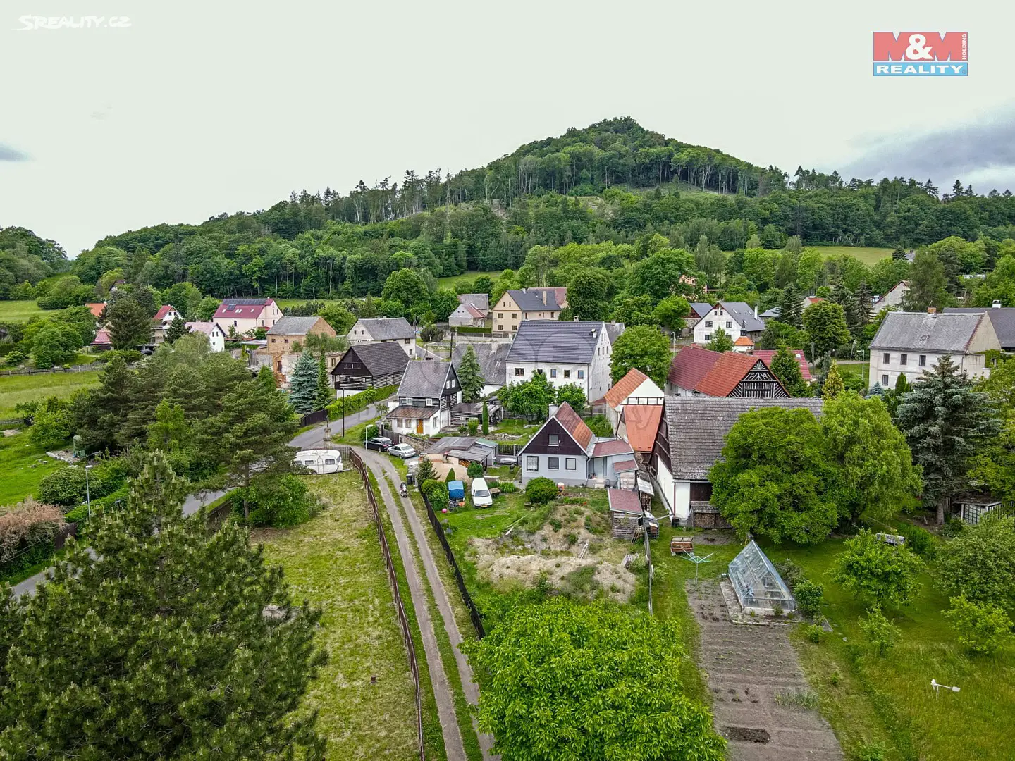 Prodej  chaty 238 m², pozemek 776 m², Třebušín - Řepčice, okres Litoměřice