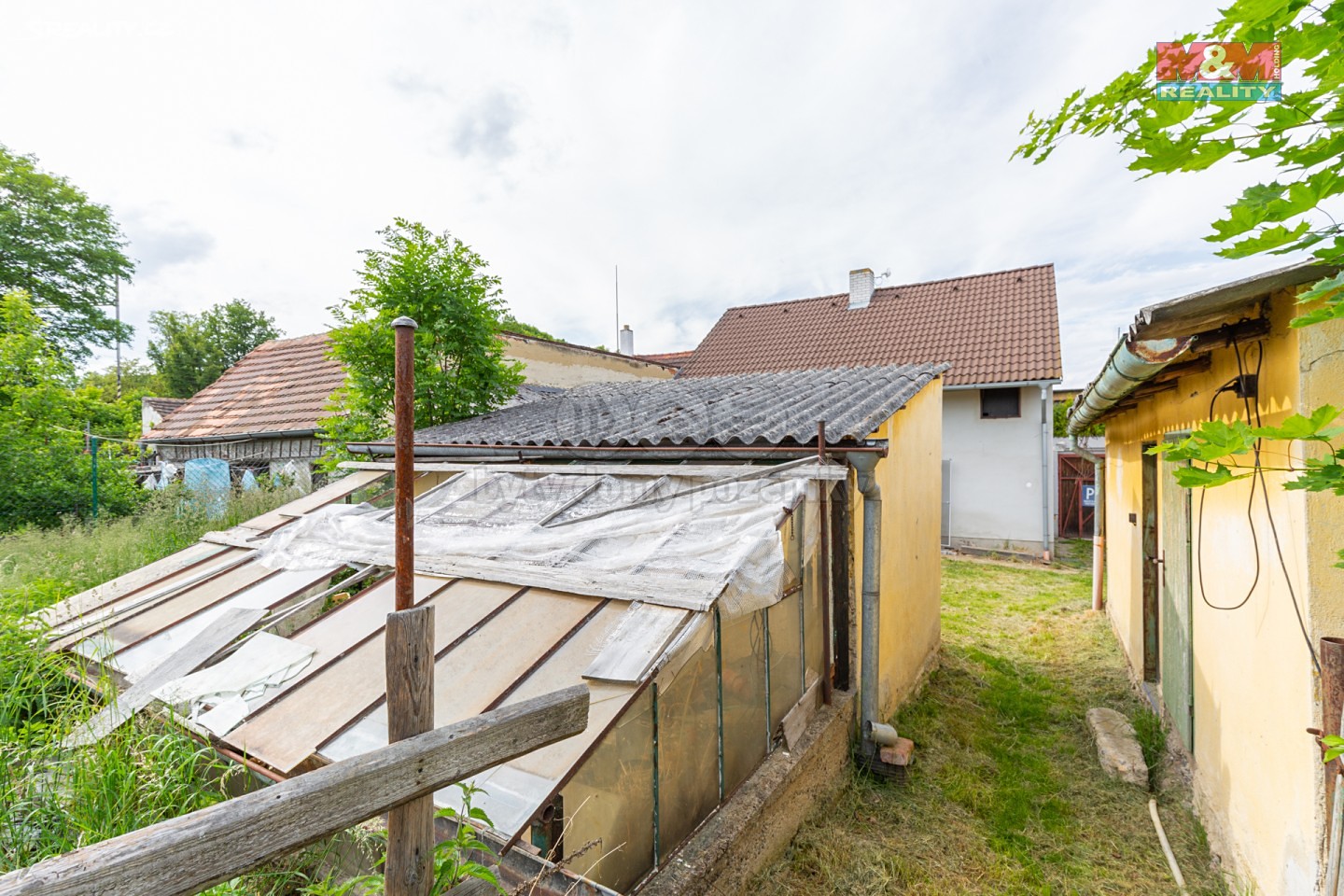 Prodej  rodinného domu 95 m², pozemek 1 000 m², Nádražní, Katovice