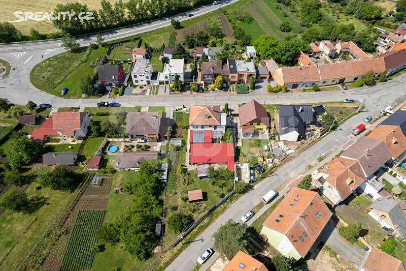 Prodej  rodinného domu 300 m², pozemek 1 188 m², Komenského, Nosislav