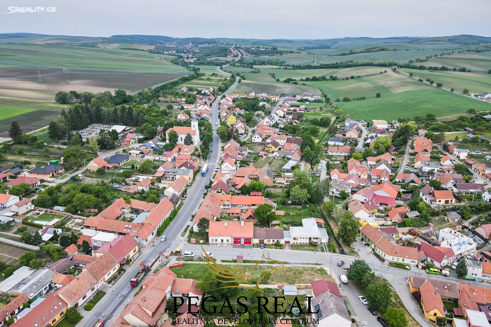 Prodej  stavebního pozemku 1 092 m², Krumvíř, okres Břeclav