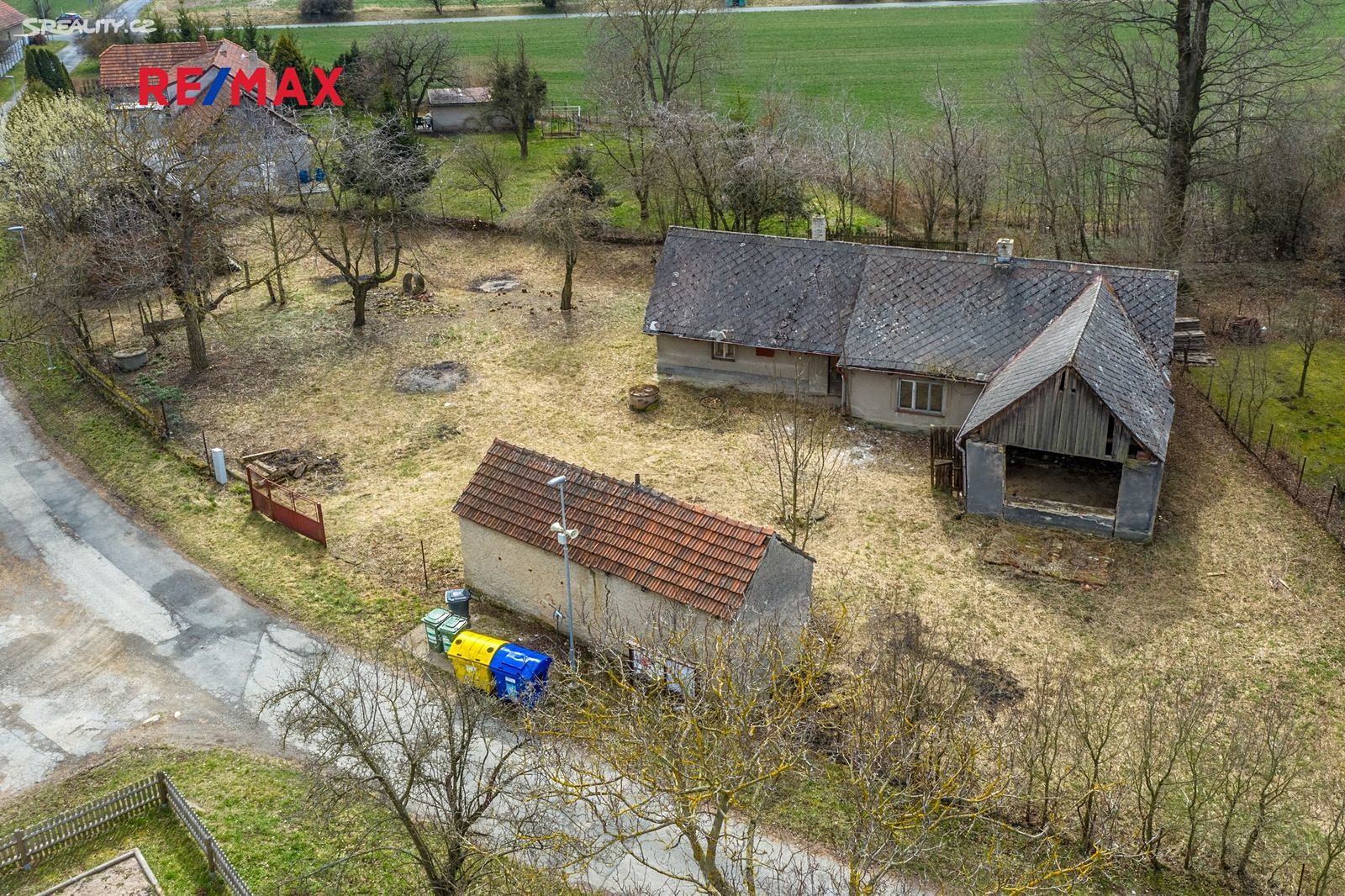 Prodej  stavebního pozemku 1 315 m², Uhlířské Janovice - Bláto, okres Kutná Hora