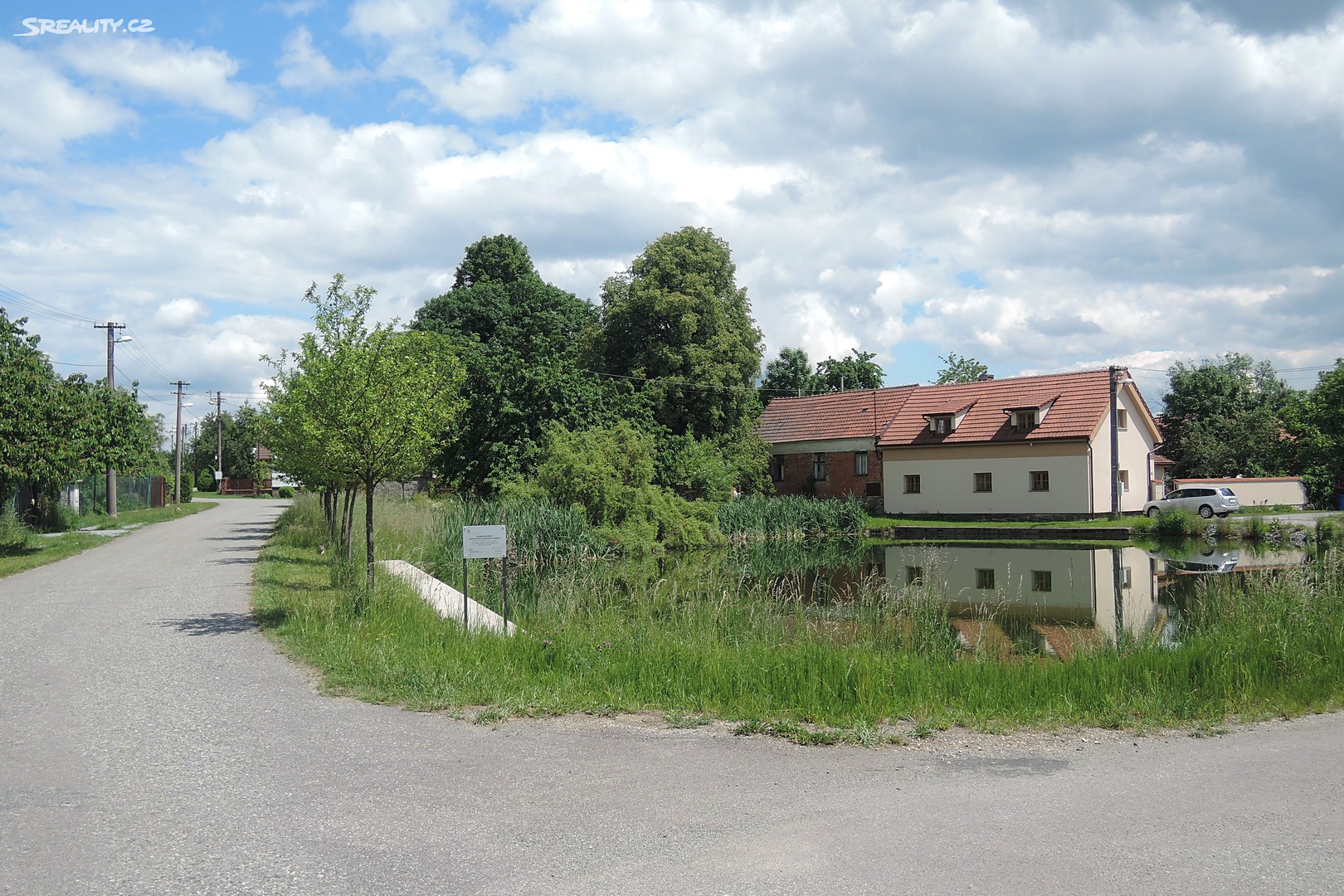 Prodej  stavebního pozemku 1 400 m², Velká Bíteš - Bezděkov, okres Žďár nad Sázavou