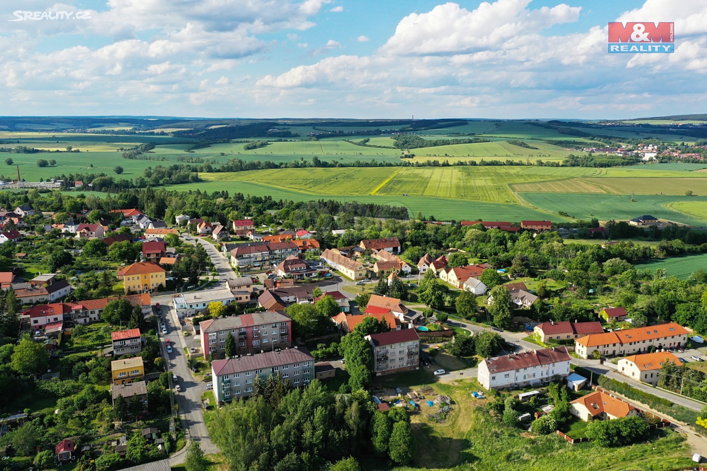 Prodej  stavebního pozemku 2 098 m², Vochov, okres Plzeň-sever