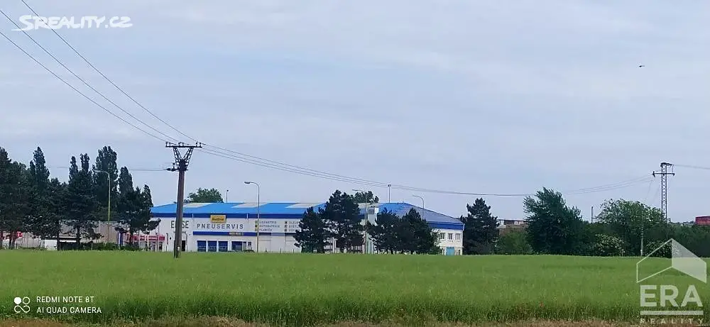 Prodej  komerčního pozemku 5 050 m², Veselí nad Moravou, okres Hodonín