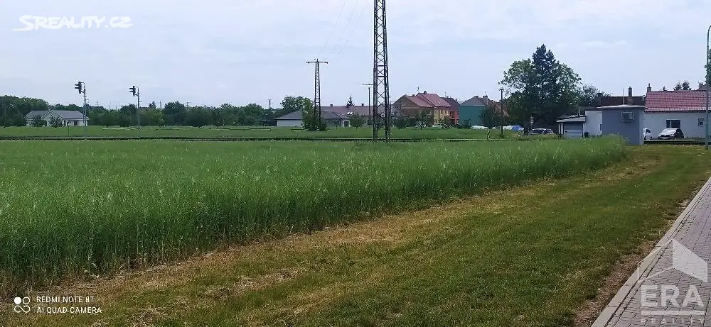 Prodej  komerčního pozemku 5 050 m², Veselí nad Moravou, okres Hodonín