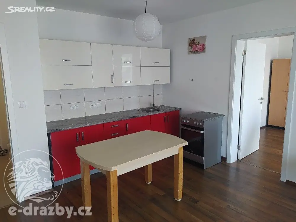 Pronájem bytu 2+kk 52 m², Farářství, Hradec Králové - Pražské Předměstí