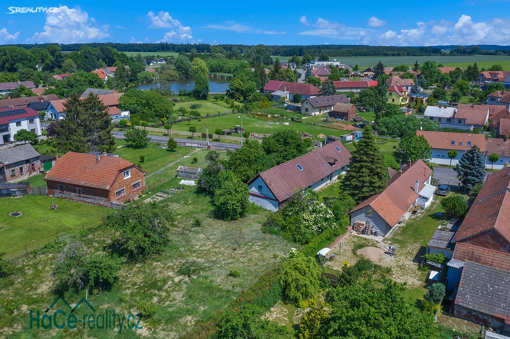 Prodej  rodinného domu 205 m², pozemek 2 294 m², Barchov, okres Hradec Králové