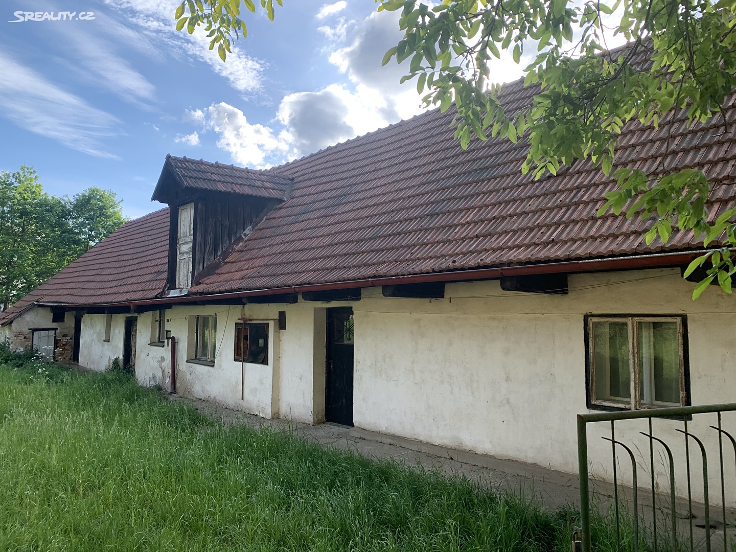 Prodej  rodinného domu 300 m², pozemek 1 836 m², Kaliště - Lensedly, okres Praha-východ