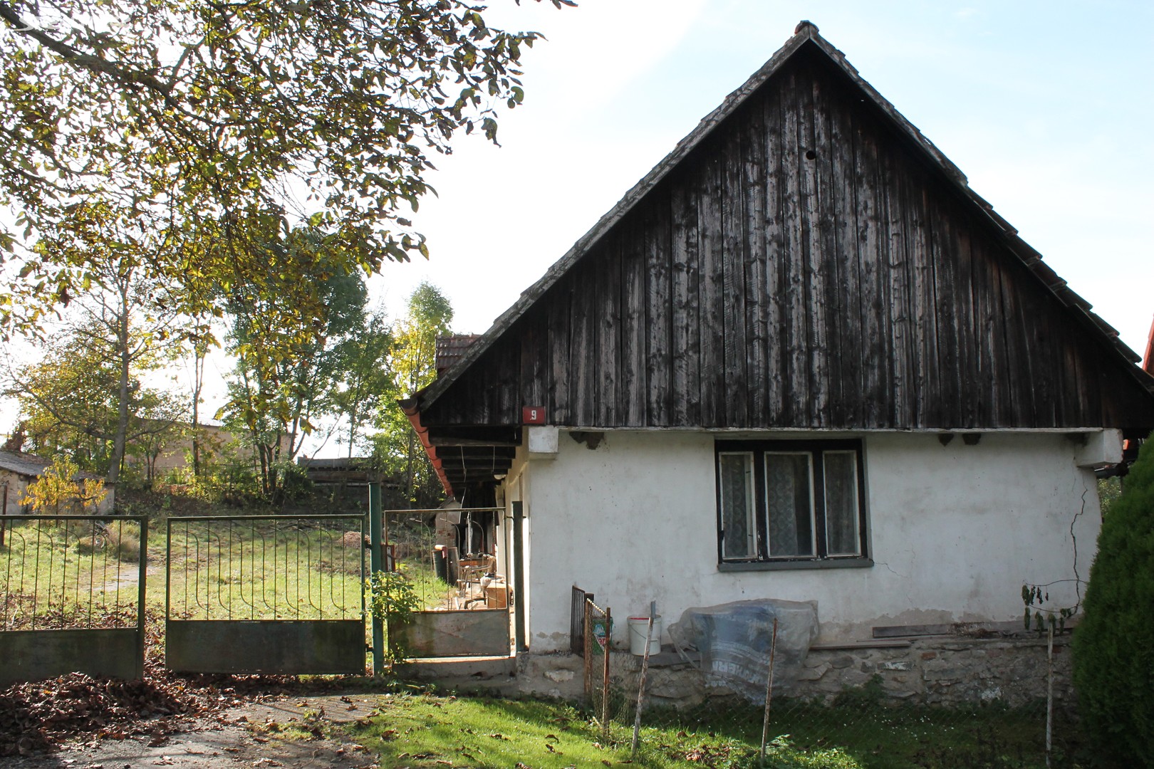 Prodej  rodinného domu 300 m², pozemek 1 836 m², Kaliště - Lensedly, okres Praha-východ
