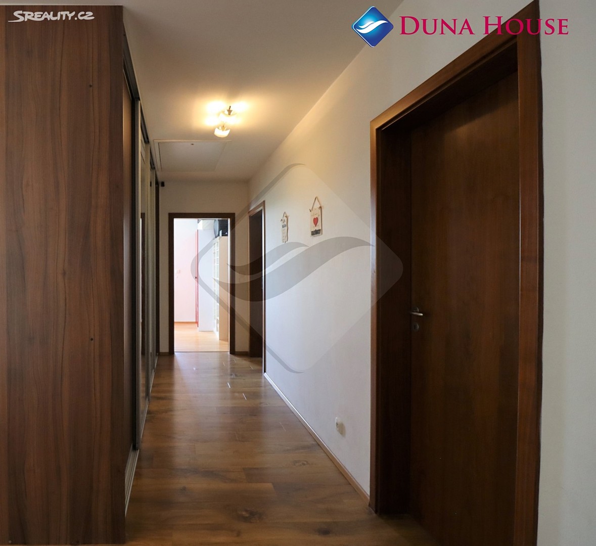Prodej  rodinného domu 203 m², pozemek 978 m², Lichoceves, okres Praha-západ