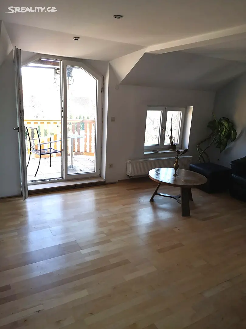 Prodej  rodinného domu 200 m², pozemek 480 m², Stařeč, okres Třebíč