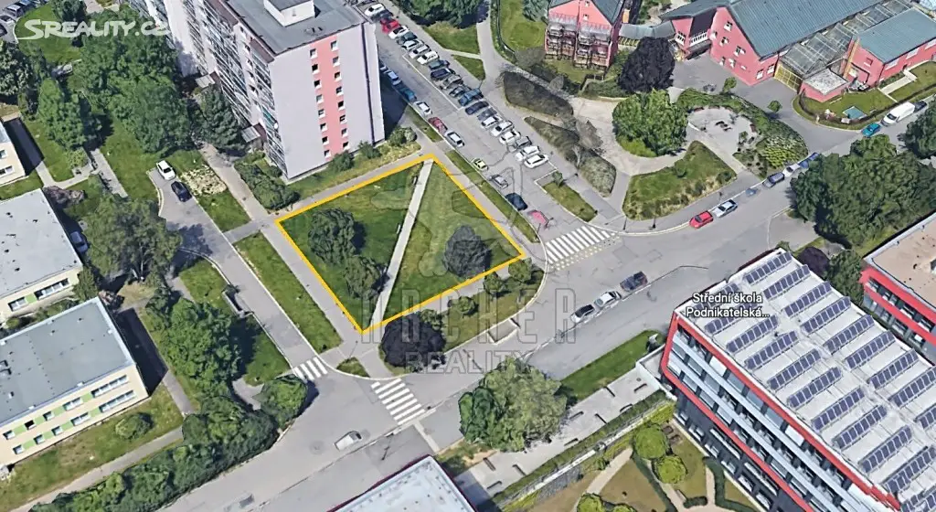 Prodej  stavebního pozemku 758 m², Praha 4 - Háje