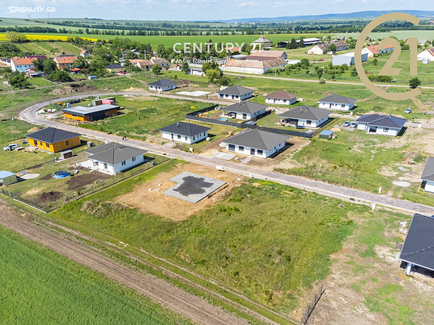 Prodej  stavebního pozemku 1 072 m², Vrbovec - Hnízdo, okres Znojmo