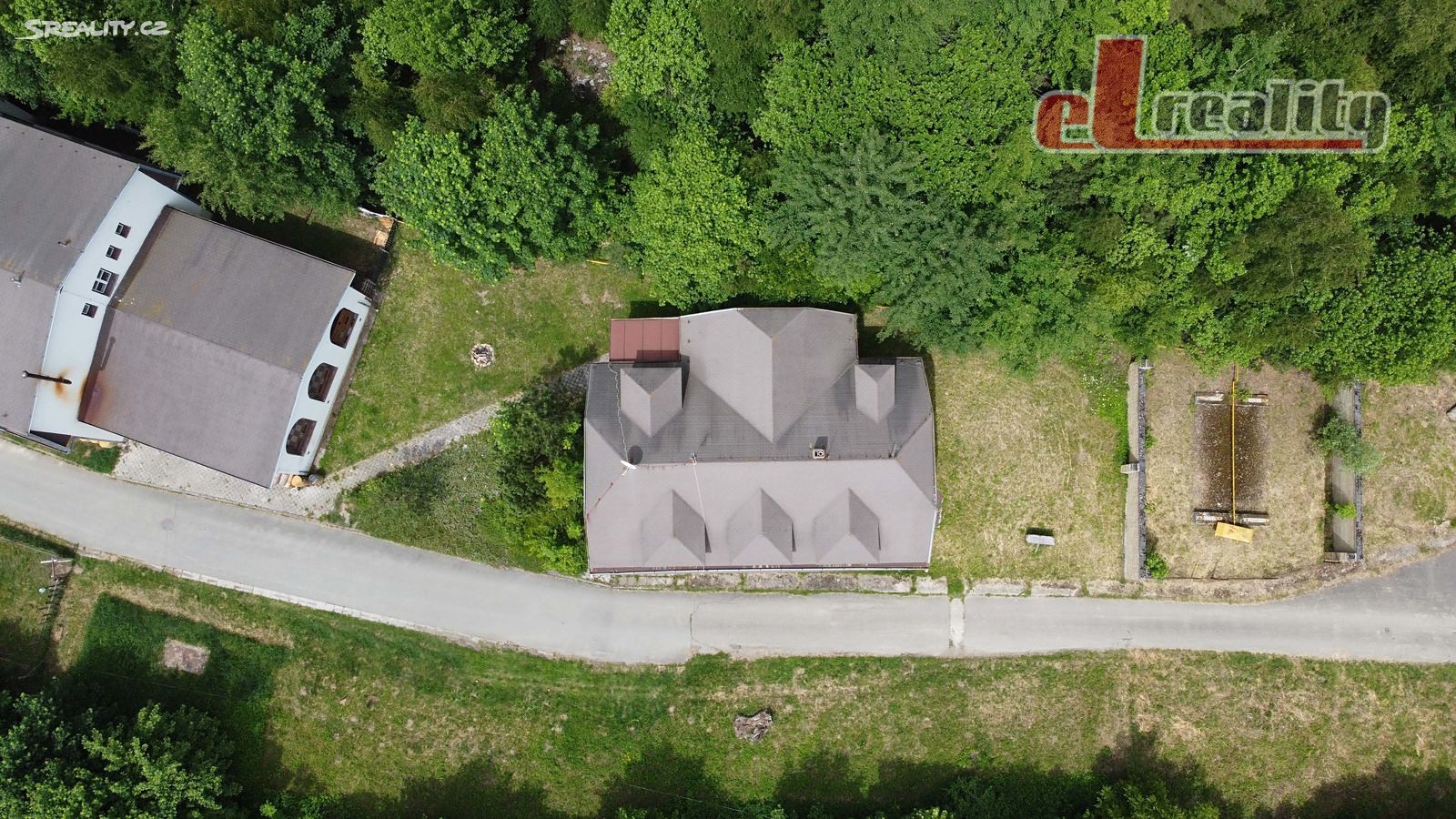 Prodej  chaty 298 m², pozemek 2 700 m², Rajnochovice, okres Kroměříž
