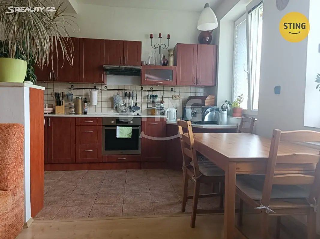 Prodej  rodinného domu 220 m², pozemek 177 m², Čechova, Olomouc - Neředín