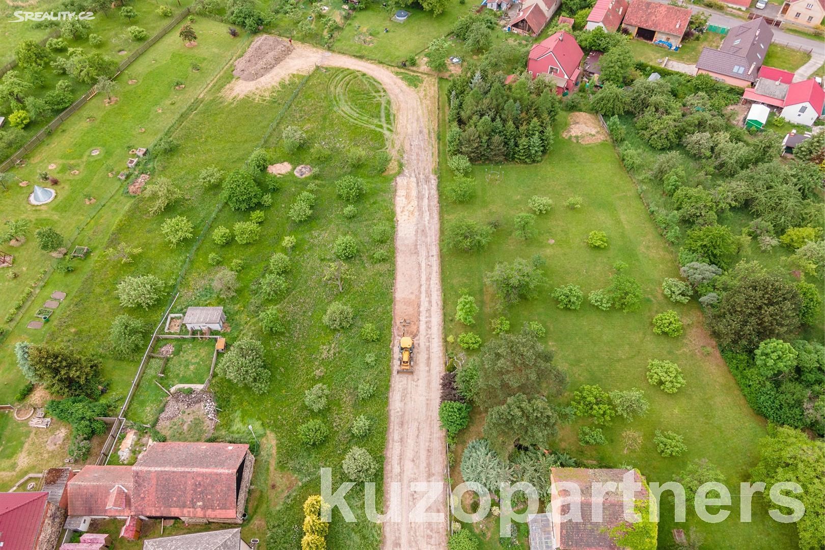 Prodej  stavebního pozemku 1 400 m², Kublov, okres Beroun