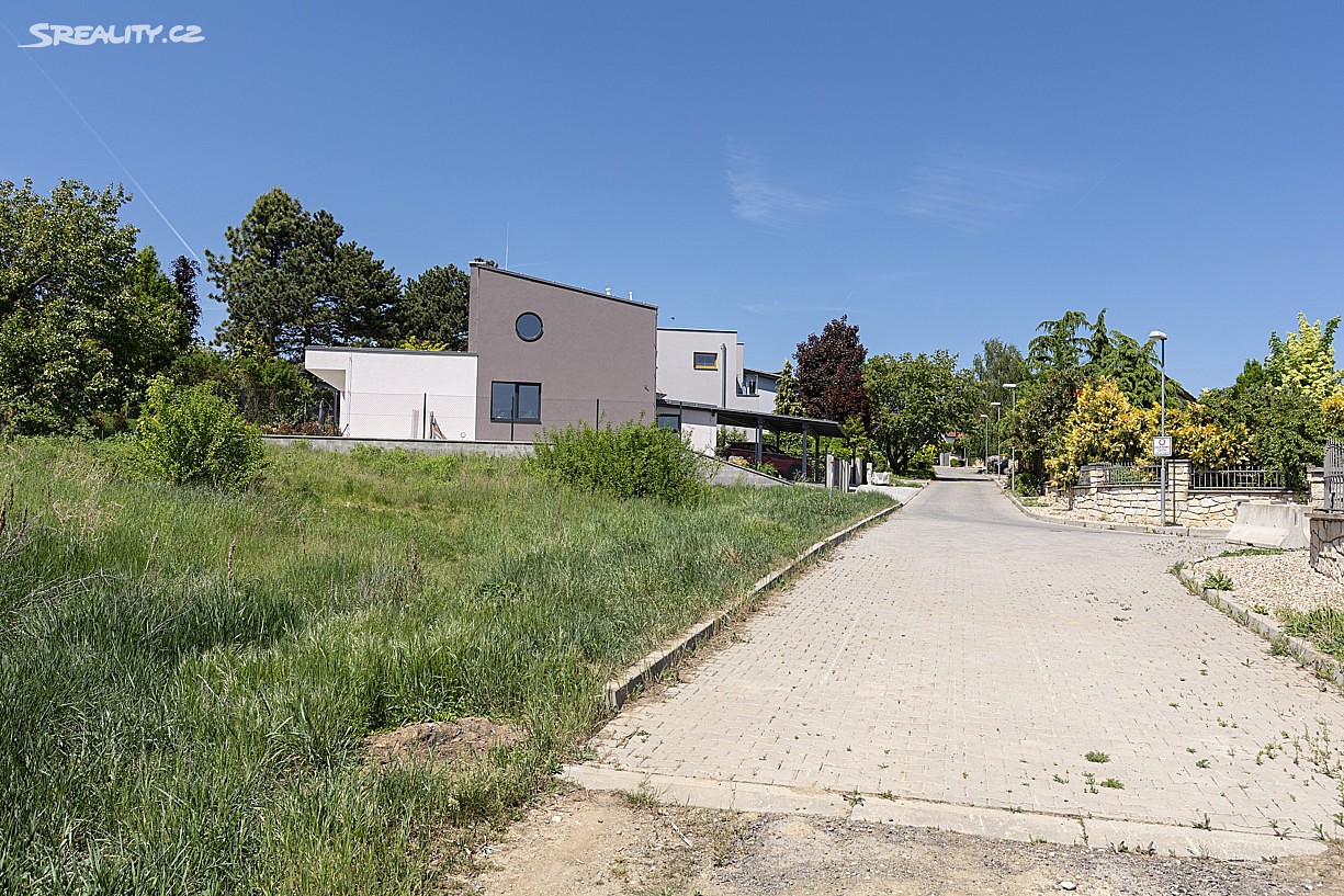 Prodej  pozemku 1 359 m², Moravany, okres Brno-venkov