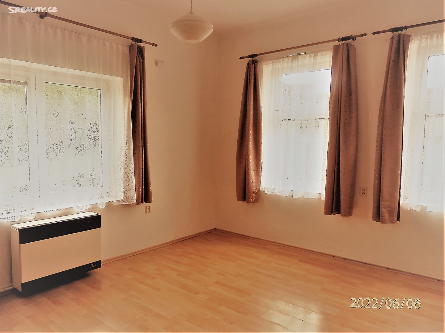 Pronájem bytu 1+kk 31 m², Hodkovická, Liberec - Liberec XXIII-Doubí
