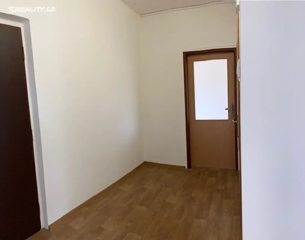 Pronájem bytu 2+1 56 m², Masarykova, Ostrov