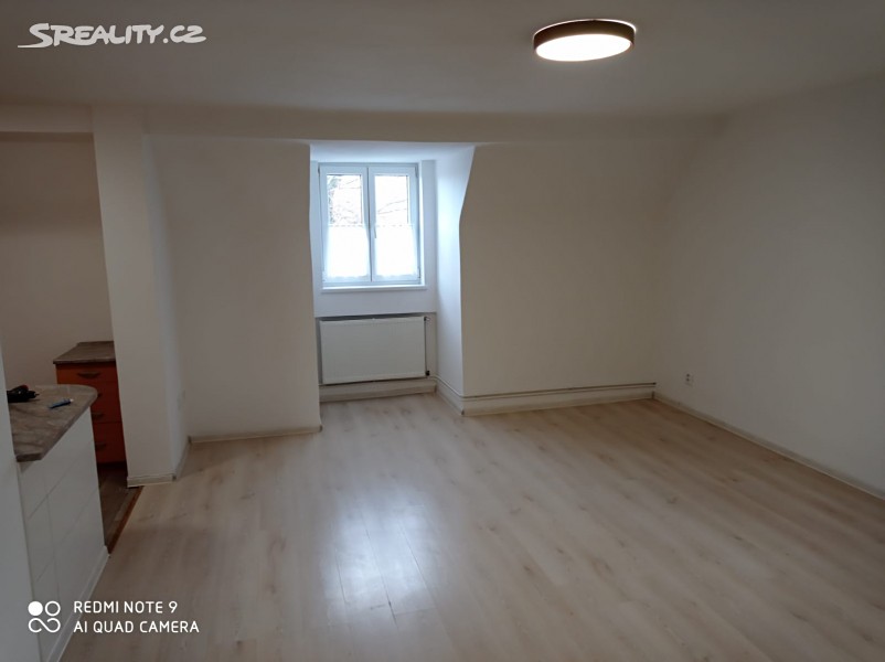 Pronájem bytu 3+kk 82 m² (Podkrovní), Vrchlického, Bruntál