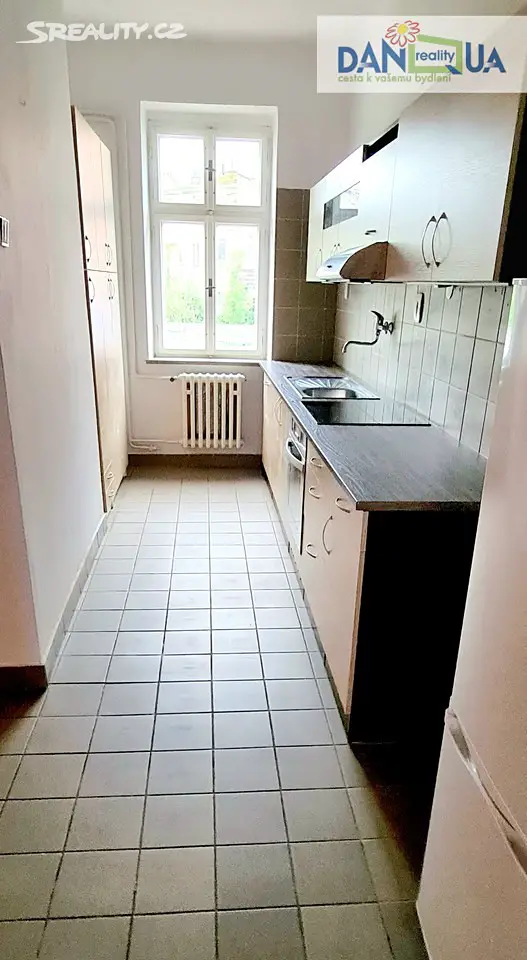 Pronájem bytu 4+1 100 m², Zábělská, Plzeň - Doubravka