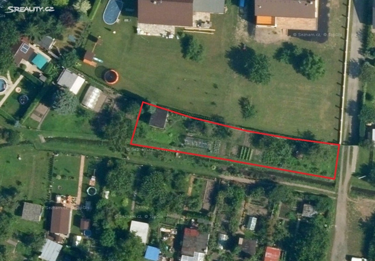 Pronájem  zahrady 430 m², Máchova, Pardubice - Nové Jesenčany