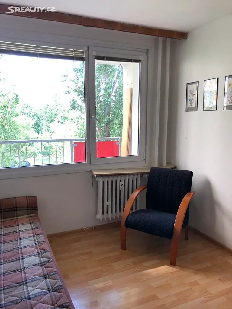 Prodej bytu 3+1 72 m², Chabařovická, Praha 8 - Kobylisy