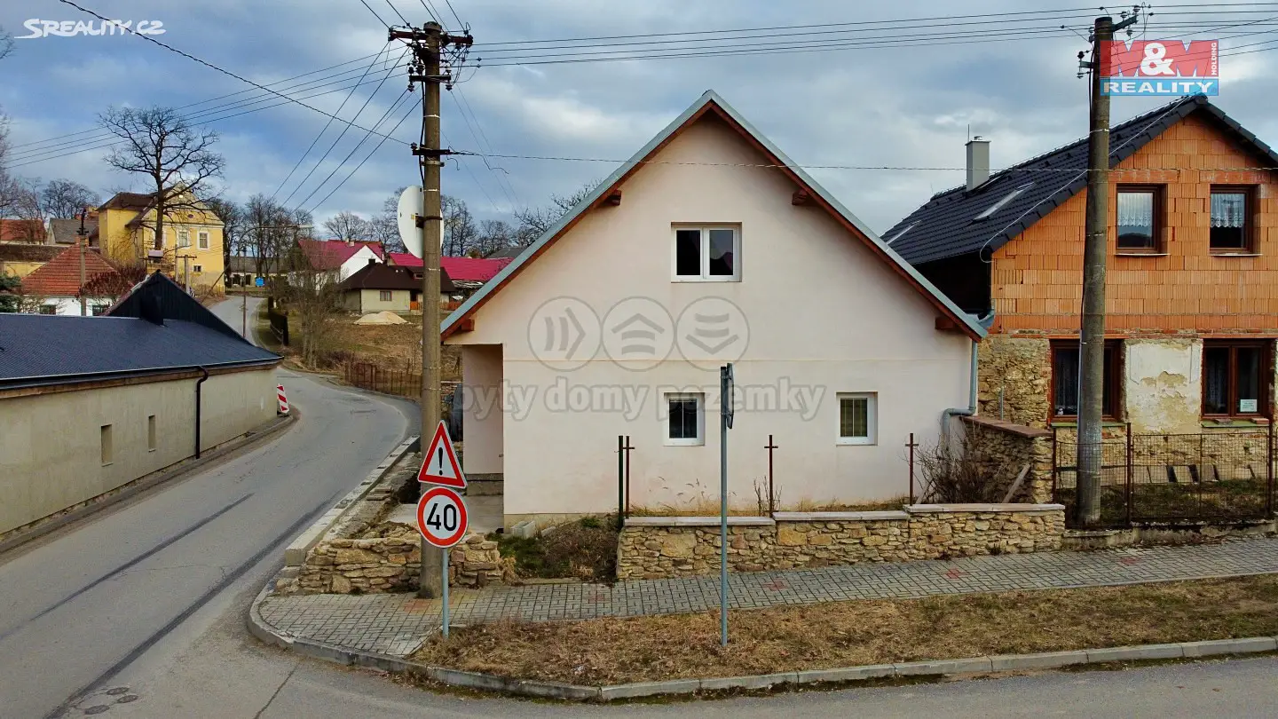 Prodej  rodinného domu 120 m², pozemek 256 m², Choustník, okres Tábor