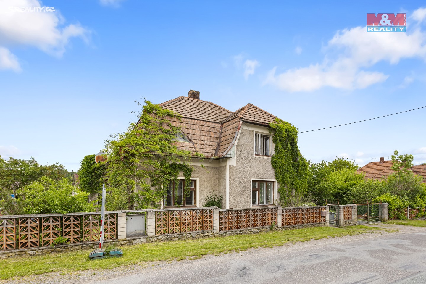 Prodej  rodinného domu 140 m², pozemek 979 m², Bojanov - Horní Bezděkov, okres Chrudim