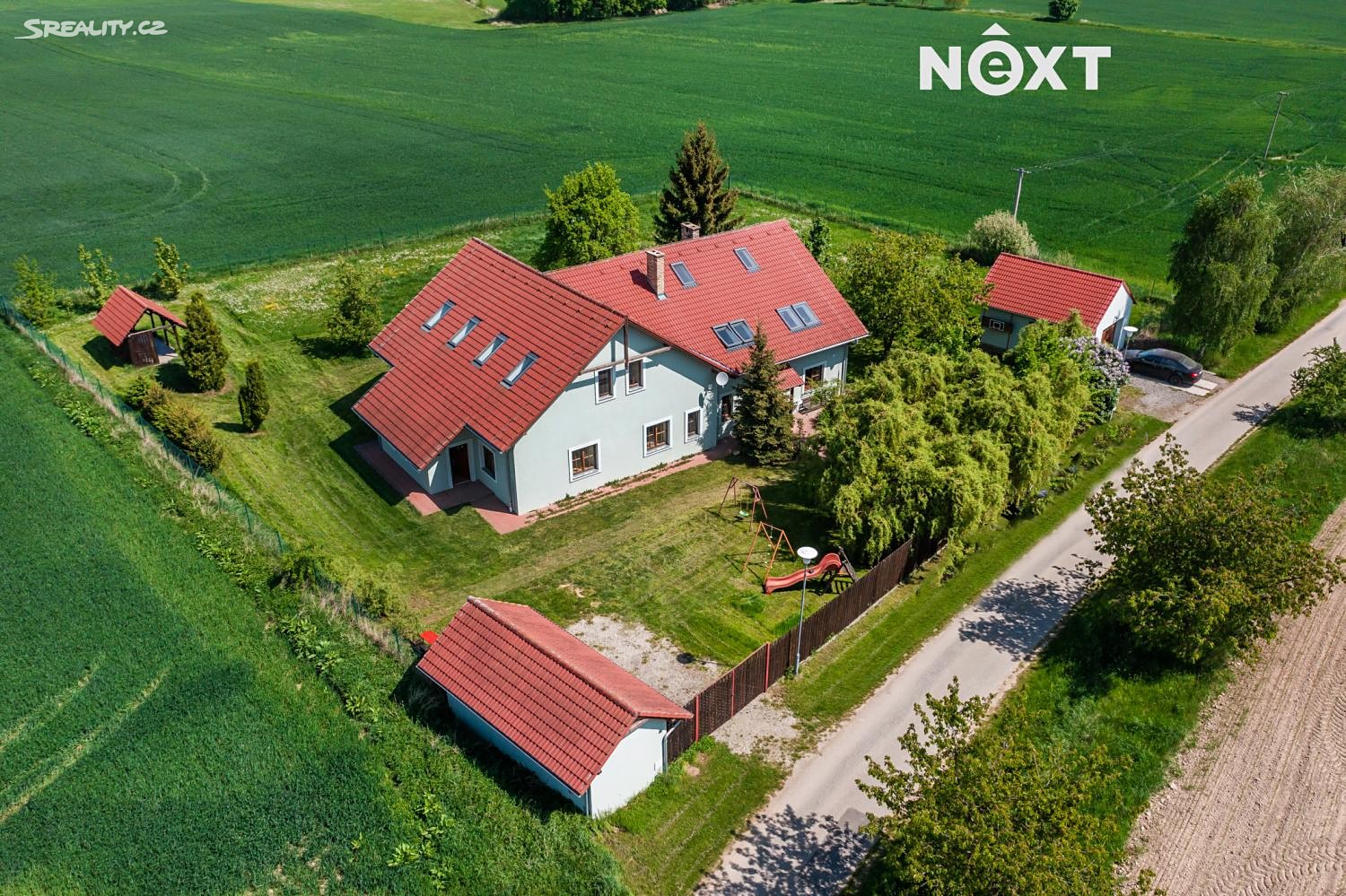 Prodej  rodinného domu 417 m², pozemek 2 853 m², Hlavatce, okres České Budějovice