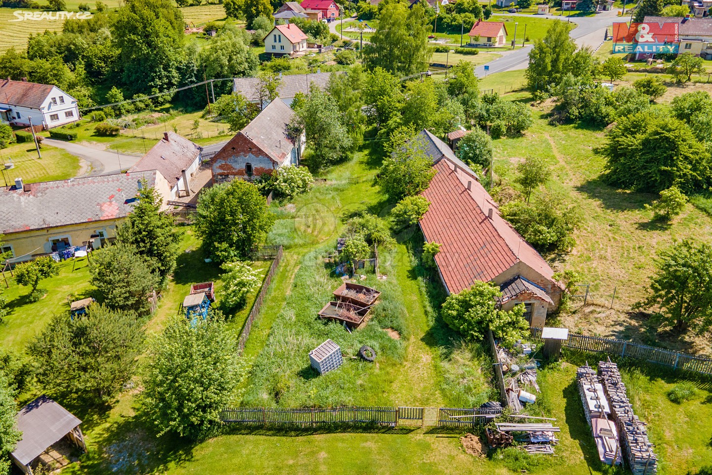Prodej  stavebního pozemku 1 224 m², Zahrádka, okres Plzeň-sever