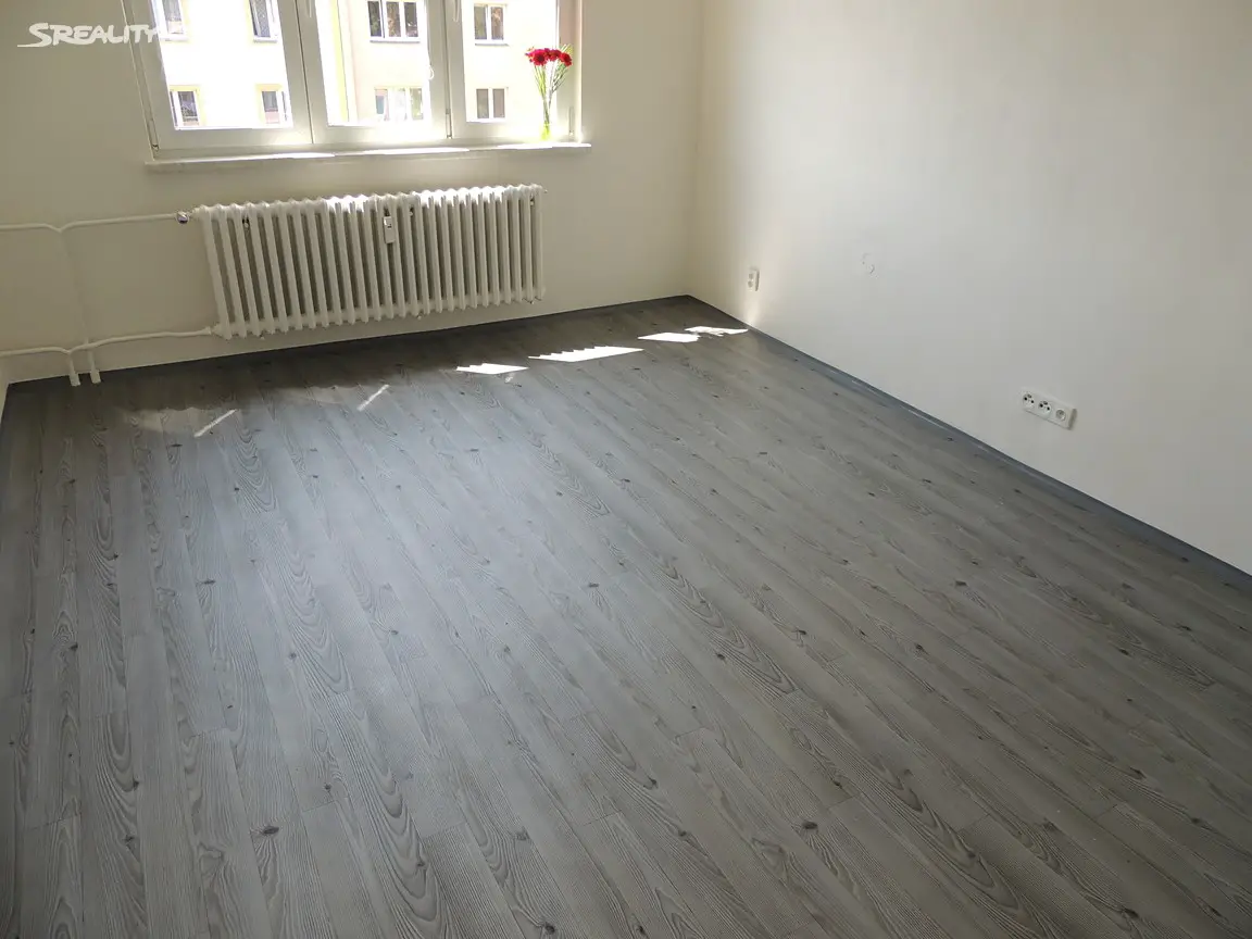 Pronájem bytu 1+1 36 m², Volgogradská, Ostrava - Zábřeh