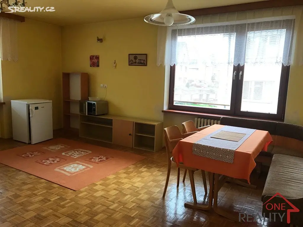 Pronájem bytu 1+1 45 m², Leoše Janáčka, Pozlovice