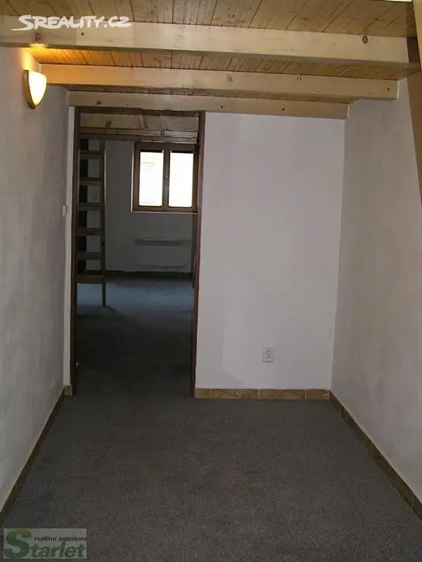 Pronájem bytu 1+1 35 m², Plzeňská, Praha 5 - Smíchov