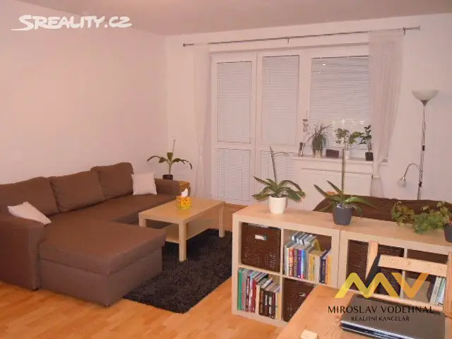 Pronájem bytu 1+kk 42 m², Ve Stromovce, Hradec Králové - Třebeš