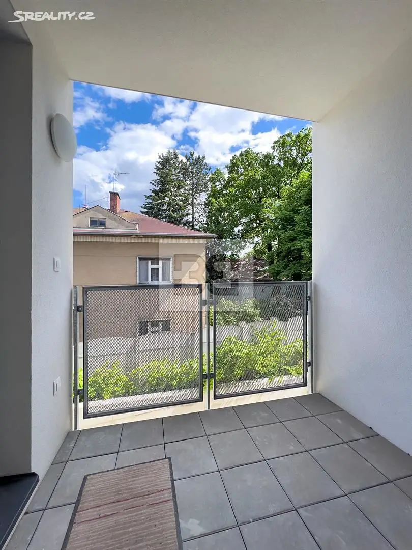 Pronájem bytu 2+kk 48 m², Mezilehlá, Praha 9 - Hrdlořezy