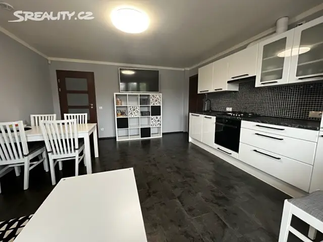 Pronájem bytu 4+kk 85 m², Palackého, Čelákovice