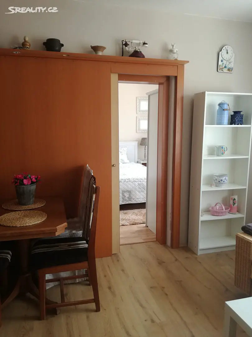 Prodej bytu 2+1 40 m², Čs. armády, Kraslice