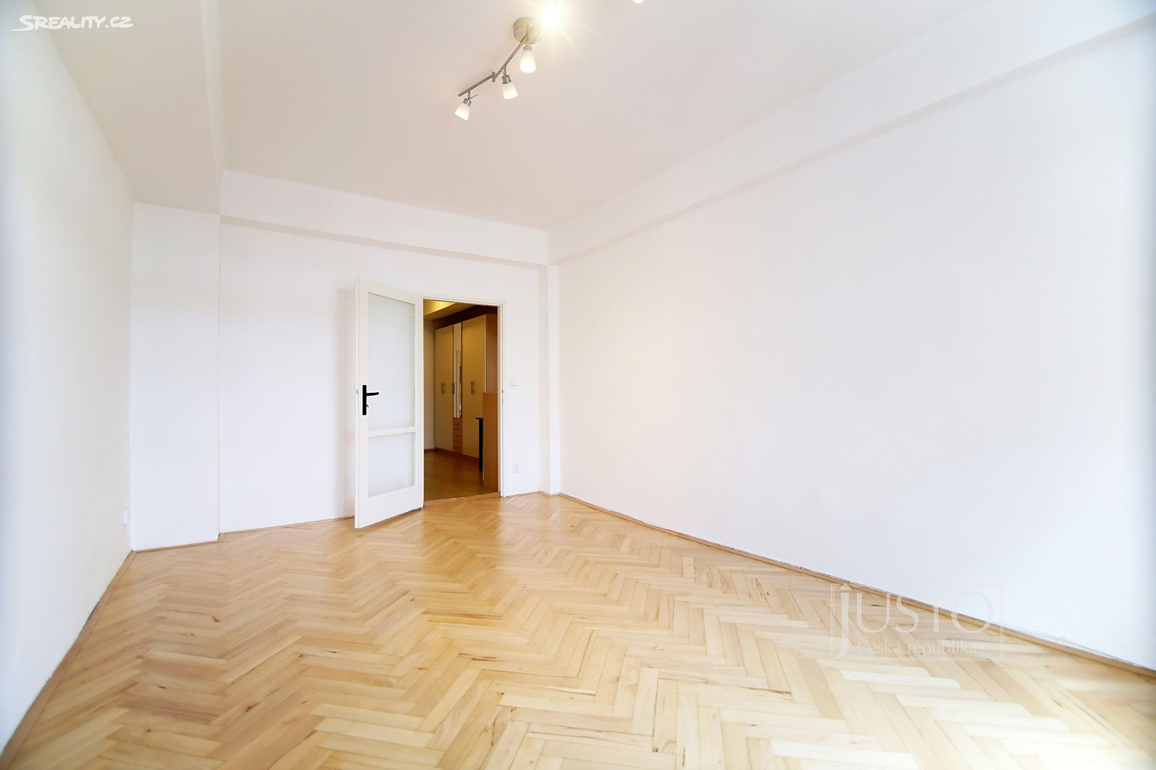 Pronájem bytu 1+1 52 m², Vítězné náměstí, Praha 6 - Bubeneč