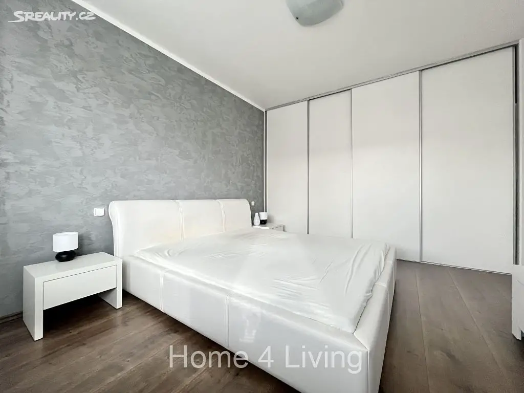 Pronájem bytu 2+kk 47 m², Palackého třída, Brno - Královo Pole