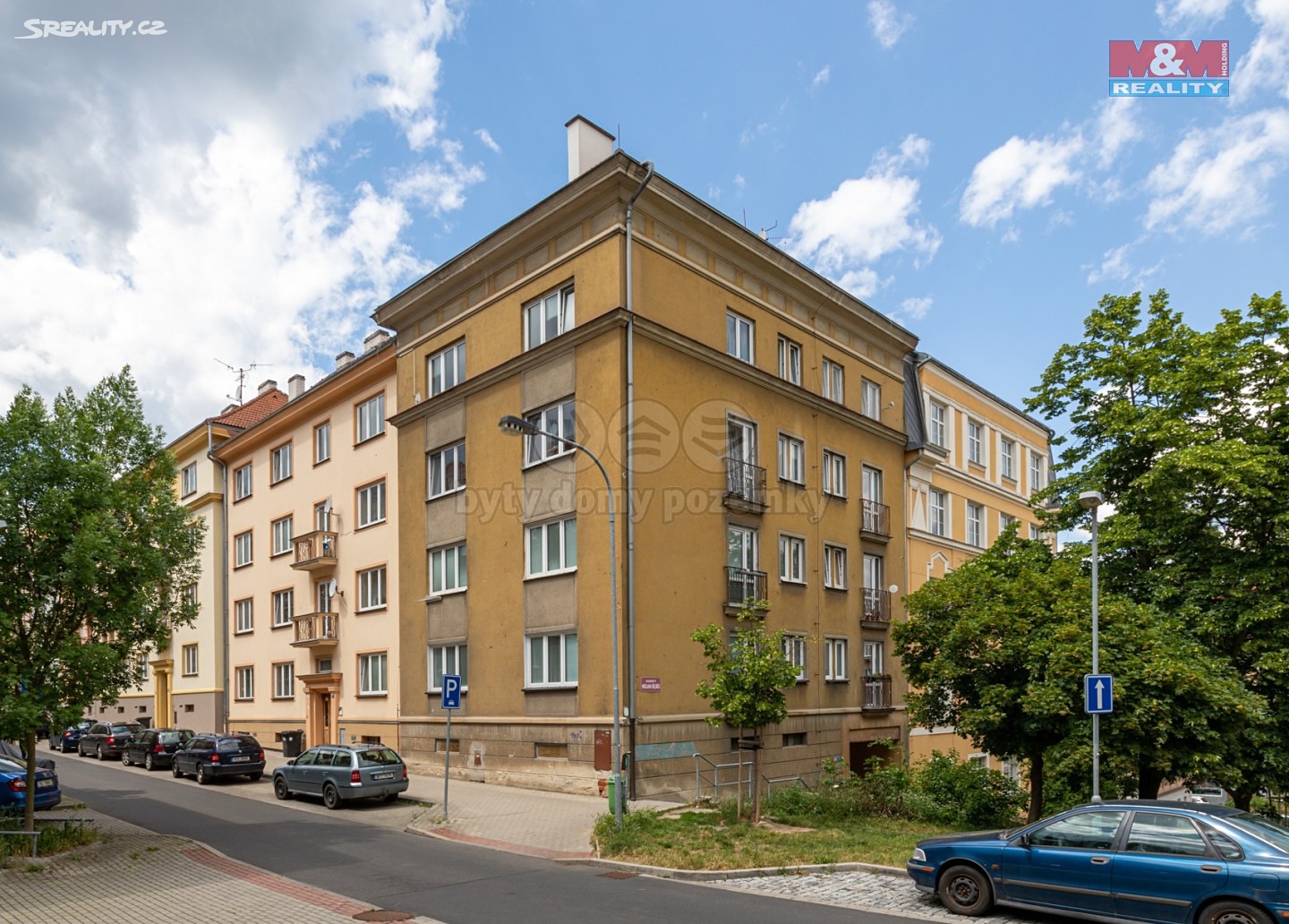 Prodej bytu 2+1 62 m², nám. V. Řezáče, Karlovy Vary - Drahovice