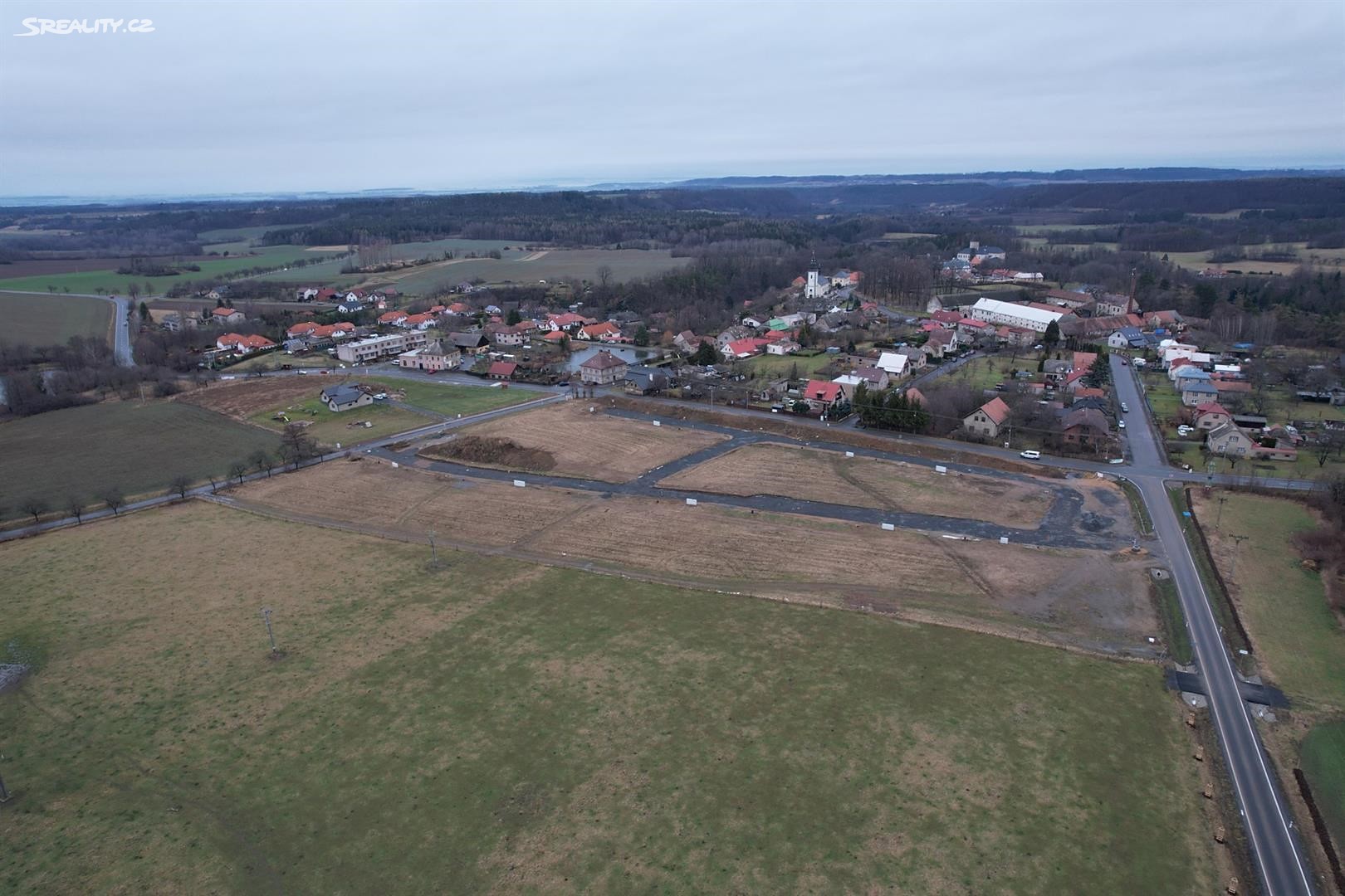 Prodej  stavebního pozemku 1 145 m², Předhradí, okres Chrudim