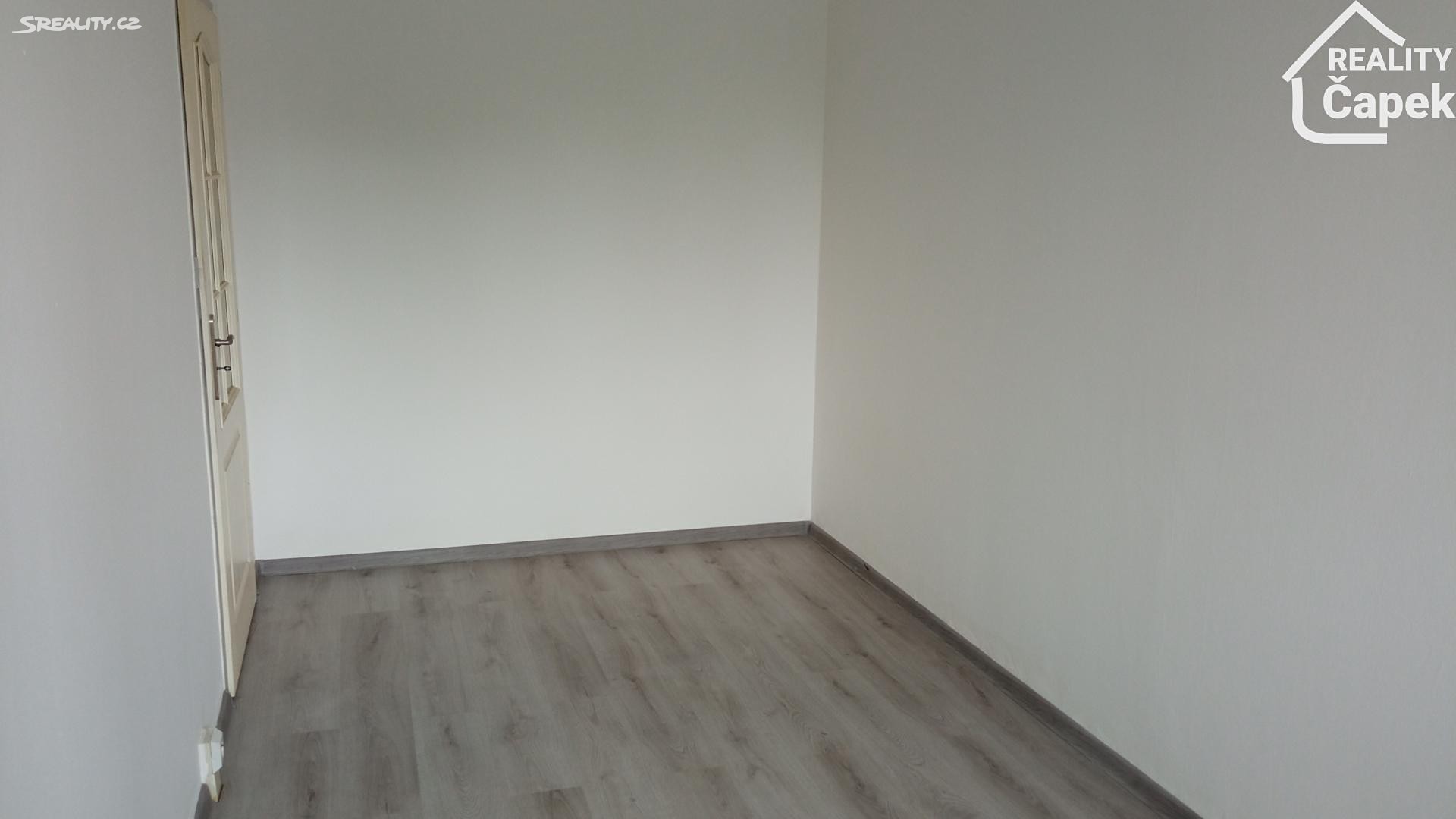 Pronájem bytu 2+1 44 m², Želazného, Ostrava - Muglinov