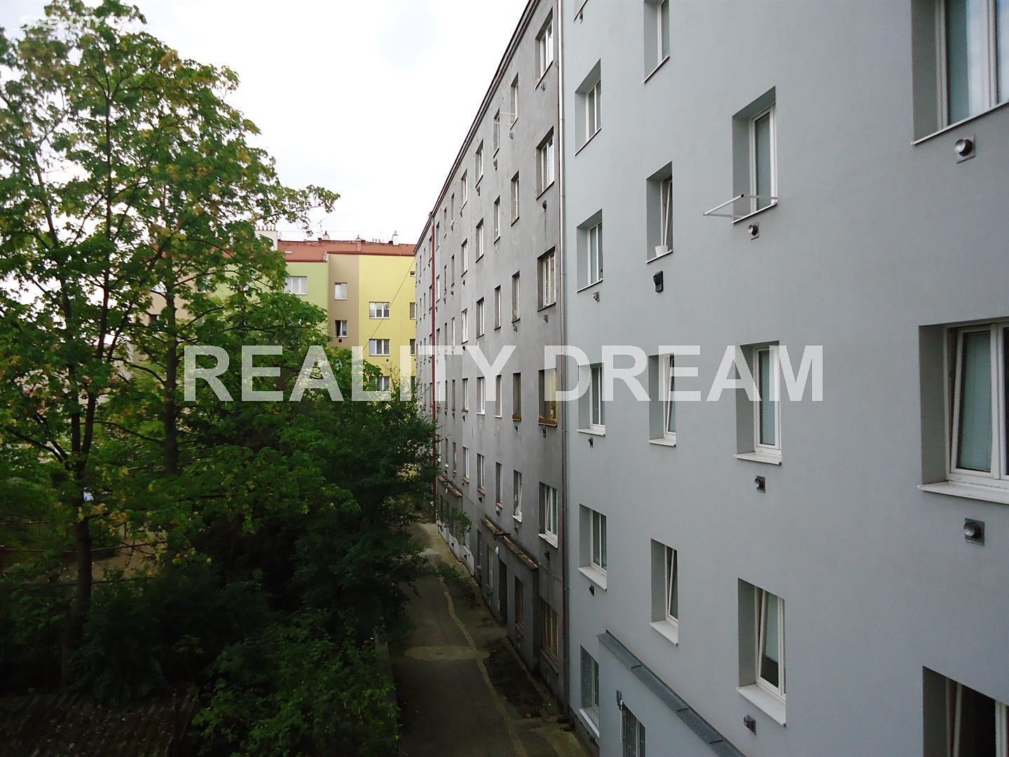 Pronájem bytu 2+1 52 m², U skládky, Praha 9 - Libeň