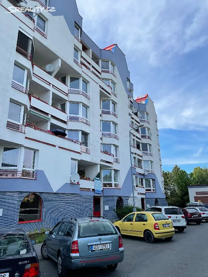 Pronájem bytu 3+1 87 m², Spojilská, Pardubice - Bílé Předměstí