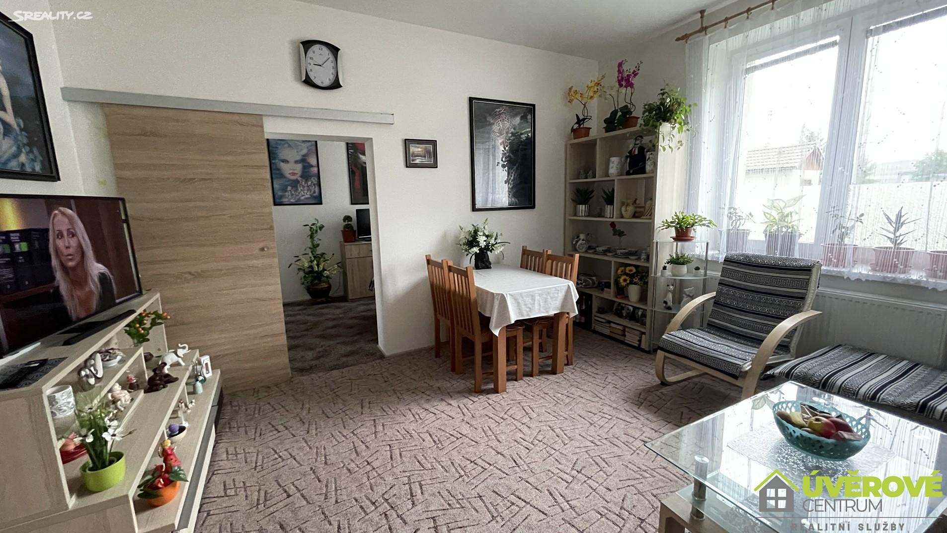 Prodej bytu 2+kk 55 m², Nedakonice, okres Uherské Hradiště