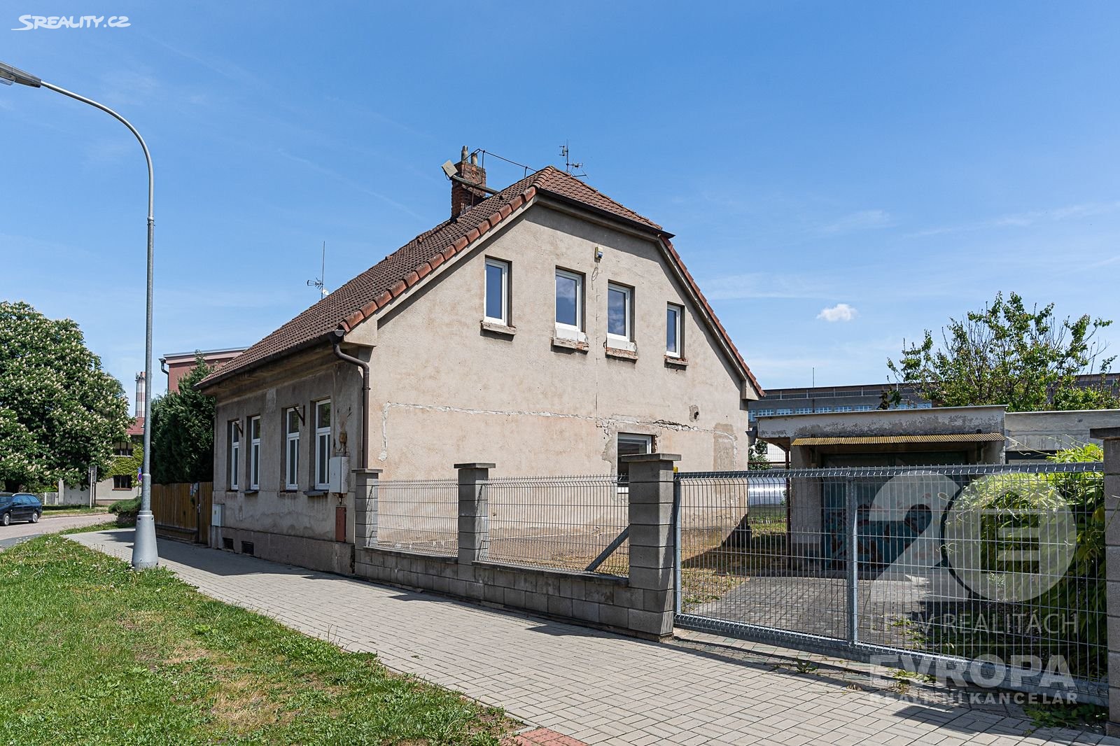 Prodej  rodinného domu 140 m², pozemek 365 m², Kampelíkova, Hradec Králové - Kukleny